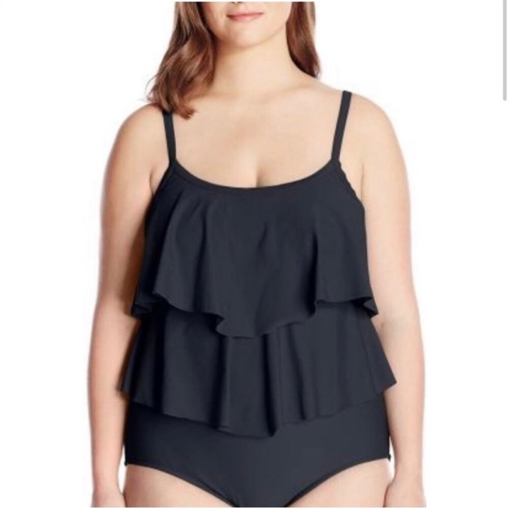 Maxine of Hollywood Black Tiered Swimsuit sz 18